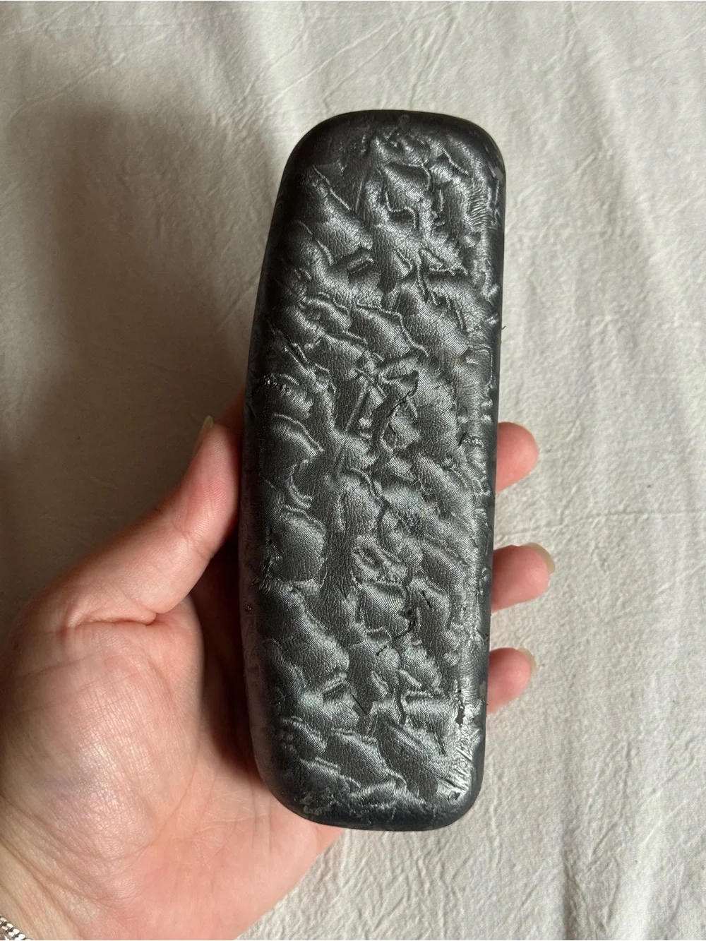 Diva Black Textured Sunglasses Case